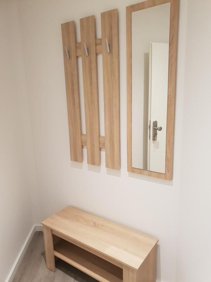 Ferienwohnung Mit Jacuzzi Naehe Flughafen Koeln Bonn Troisdorf Buitenkant foto