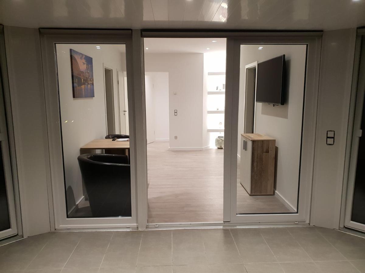 Ferienwohnung Mit Jacuzzi Naehe Flughafen Koeln Bonn Troisdorf Buitenkant foto